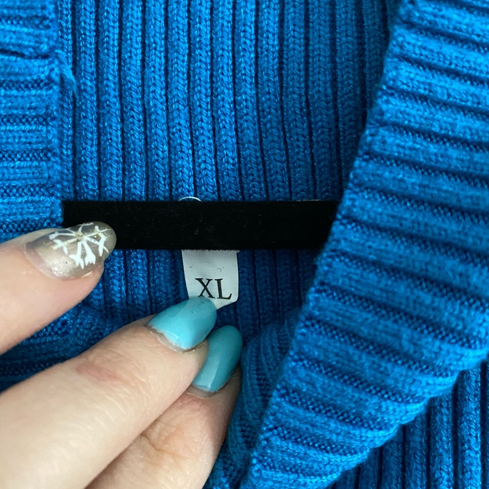 Blue Ribbed Knit Dress - Picture 3 of 6